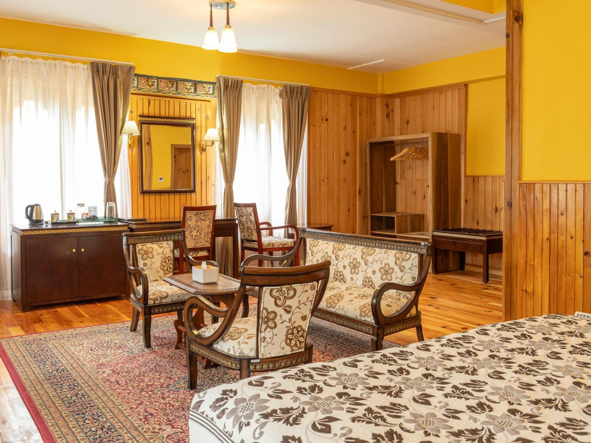 Tiger'S Nest Resort - Best Resort In Paro Exterior photo