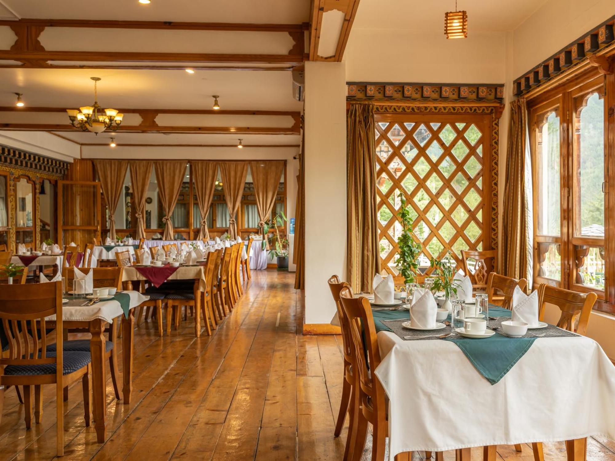 Tiger'S Nest Resort - Best Resort In Paro Exterior photo