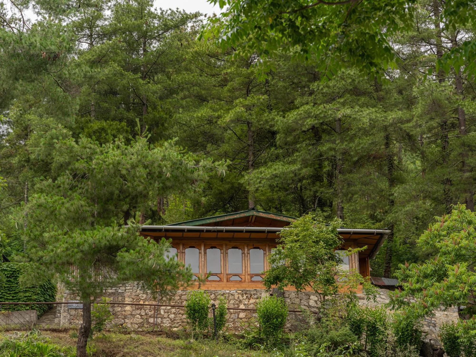 Tiger'S Nest Resort - Best Resort In Paro Exterior photo