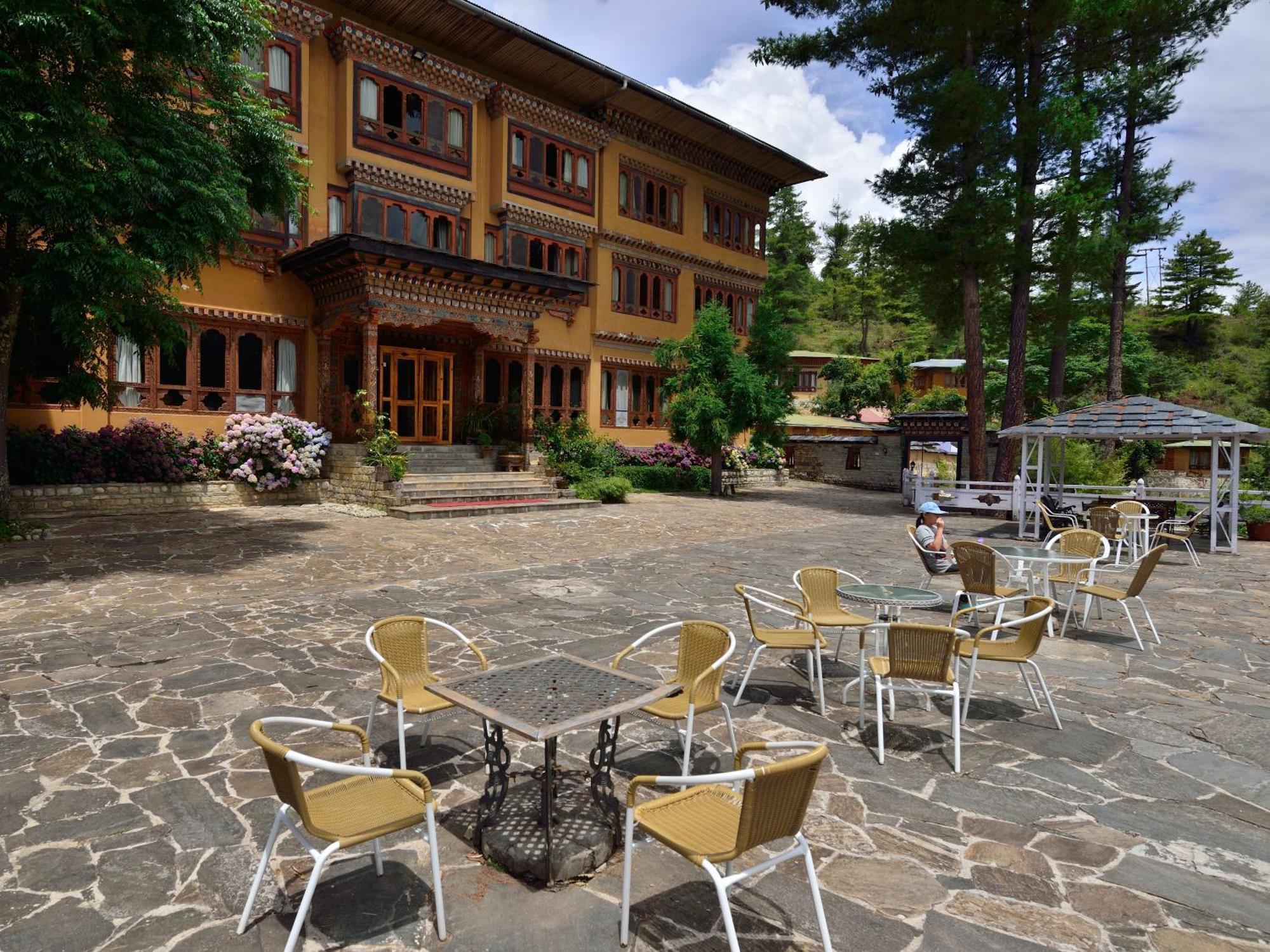 Tiger'S Nest Resort - Best Resort In Paro Exterior photo